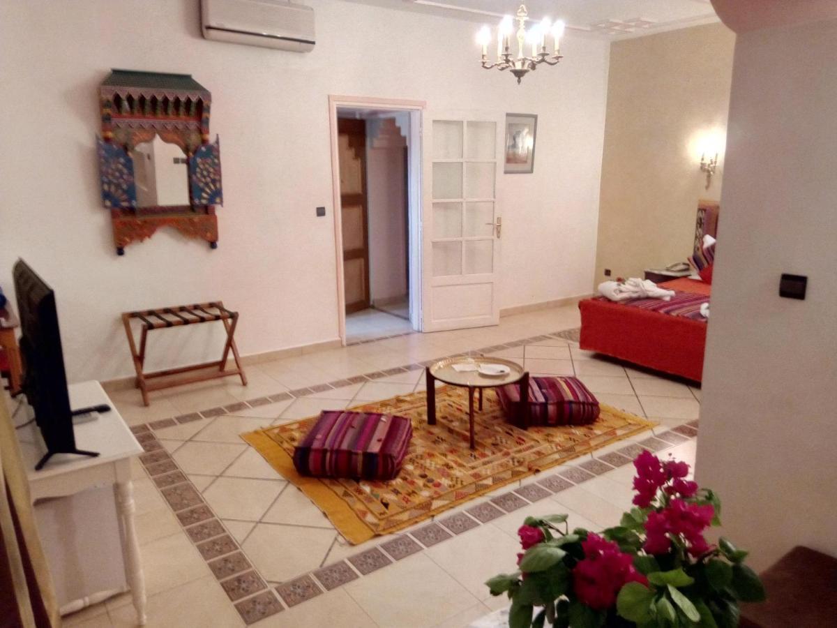 Hotel Le Tinsouline Zakura Zewnętrze zdjęcie