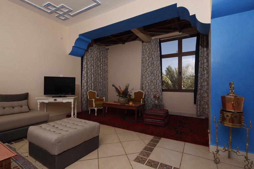 Hotel Le Tinsouline Zakura Zewnętrze zdjęcie